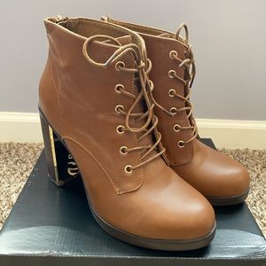 Torrid Size 11 Cognac Lace Up Booties